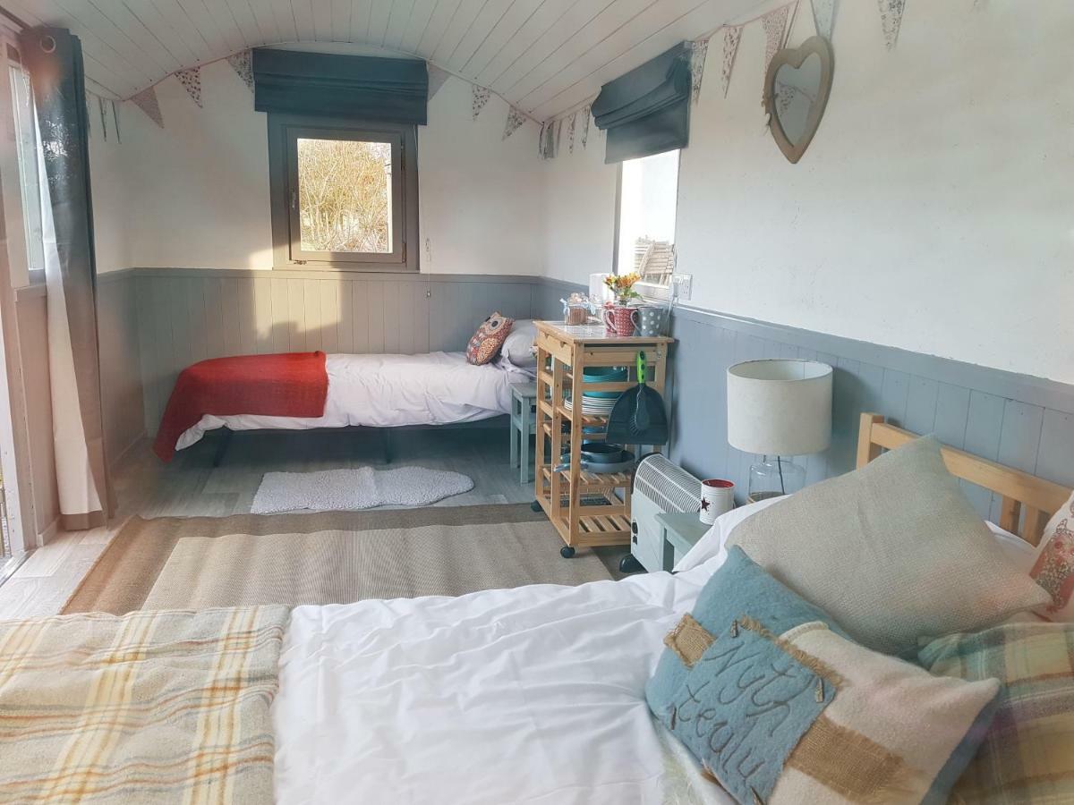 Acorn Camping And Caravan Park Llantwit Major Ngoại thất bức ảnh