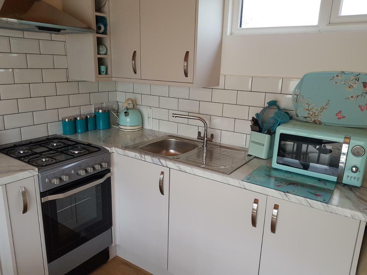 Acorn Camping And Caravan Park Llantwit Major Ngoại thất bức ảnh
